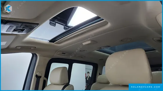 HYUNDAI STARIA 4WD TOURER 9-SEATER