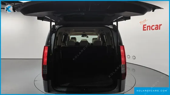 HYUNDAI STARIA 4WD TOURER 9-SEATER