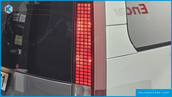 HYUNDAI STARIA 4WD TOURER 9-SEATER