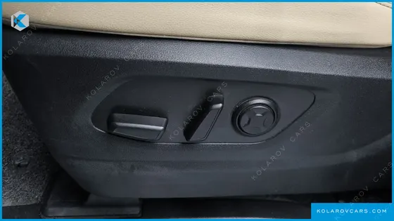 HYUNDAI STARIA 4WD TOURER 9-SEATER