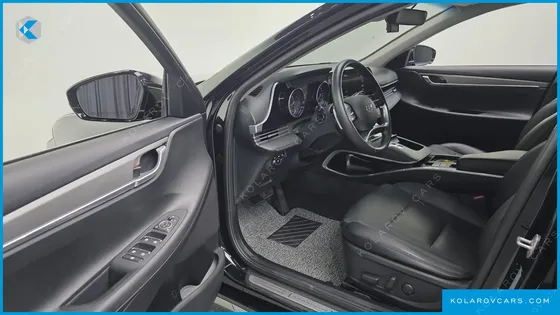 HYUNDAI GRANDEUR 3.0 LPI RENT CAR