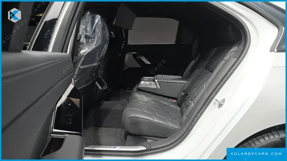 BMW 7 SERIES 740I SDRIVE M SPORT