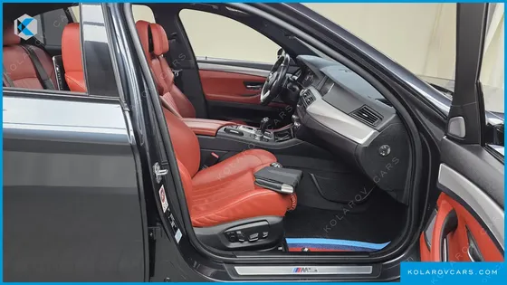 BMW M5 M5 SEDAN