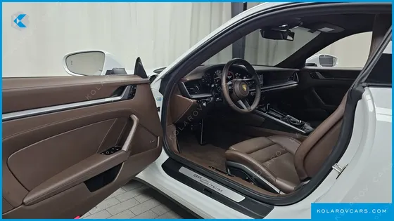 PORSCHE 911 CARRERA