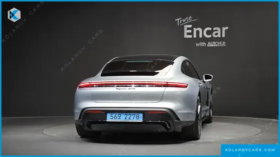 PORSCHE TAYCAN GTS