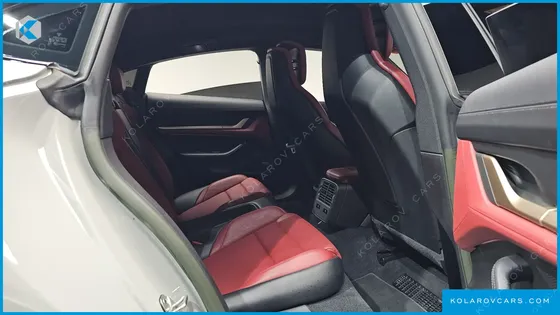 PORSCHE TAYCAN BASE