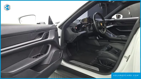 PORSCHE TAYCAN 4S
