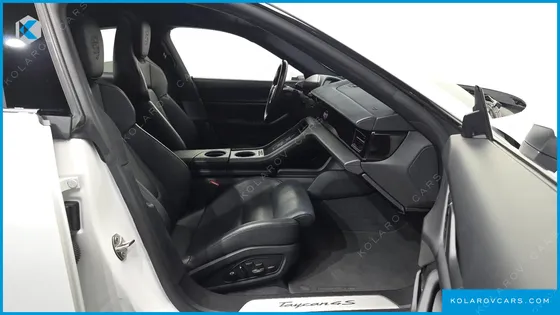 PORSCHE TAYCAN 4S