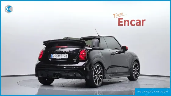 MINI COOPER CONVERTIBLE JCW
