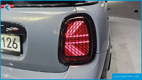 MINI COOPER CONVERTIBLE JCW