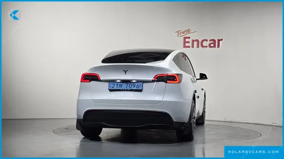 TESLA MODEL Y RWD