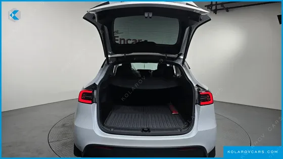 TESLA MODEL Y RWD