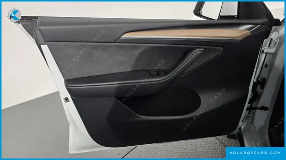 TESLA MODEL Y RWD