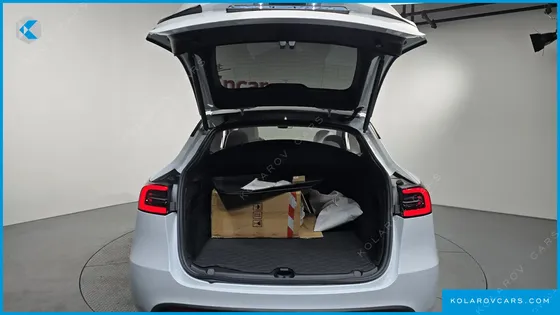 TESLA MODEL Y RWD