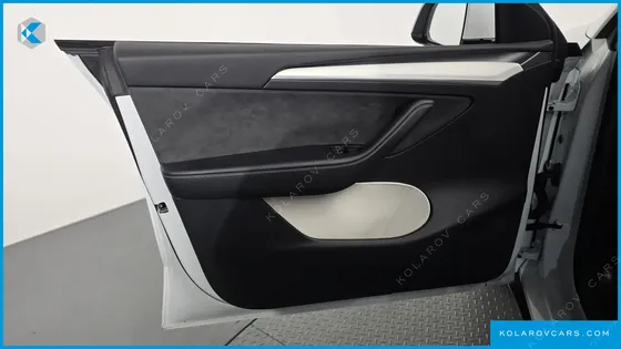 TESLA MODEL Y RWD