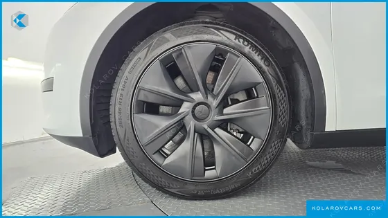 TESLA MODEL Y RWD