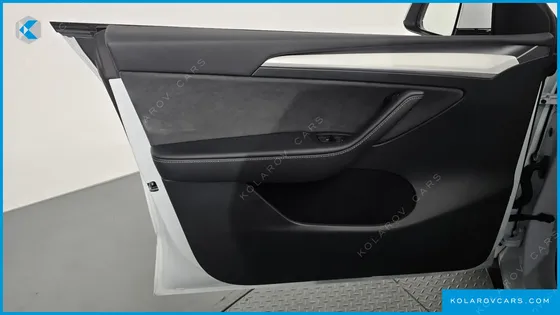 TESLA MODEL Y RWD