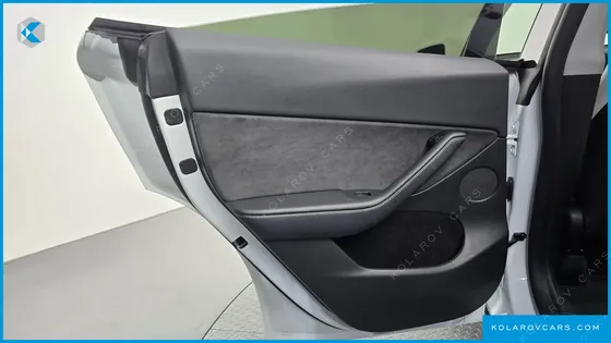TESLA MODEL Y RWD
