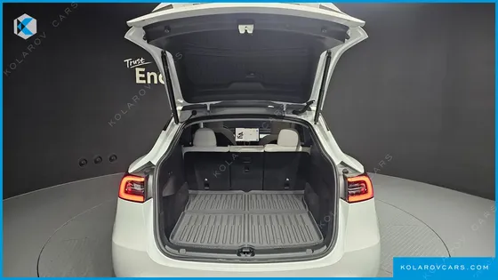 TESLA MODEL Y LONG RANGE AWD