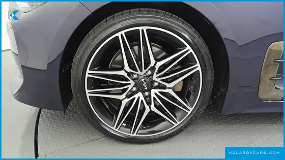 KIA STINGER 2.5 MASTERS