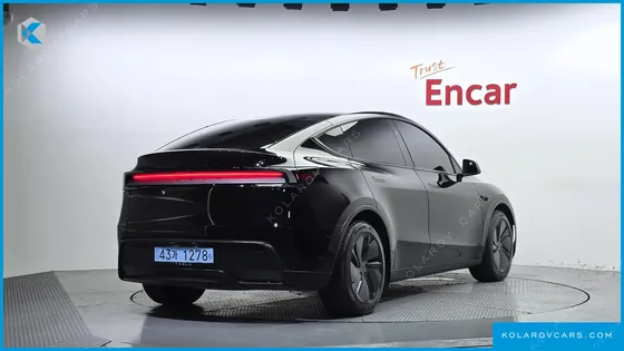 TESLA MODEL Y RWD
