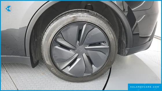 TESLA MODEL Y RWD