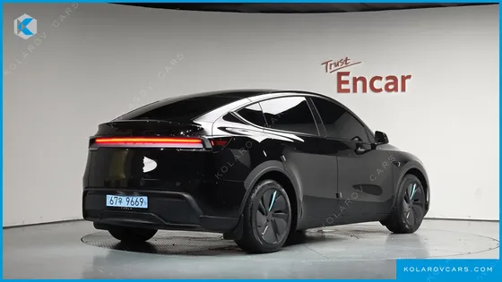 TESLA MODEL Y RWD