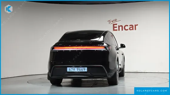 TESLA MODEL Y RWD