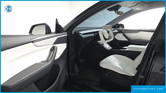 TESLA MODEL Y LONG RANGE AWD