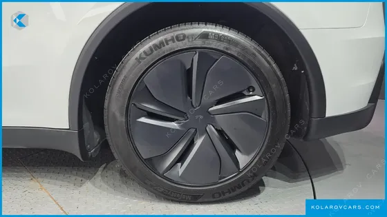 TESLA MODEL Y RWD