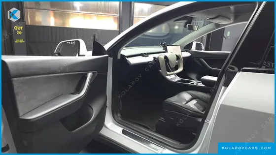 TESLA MODEL Y LONG RANGE AWD