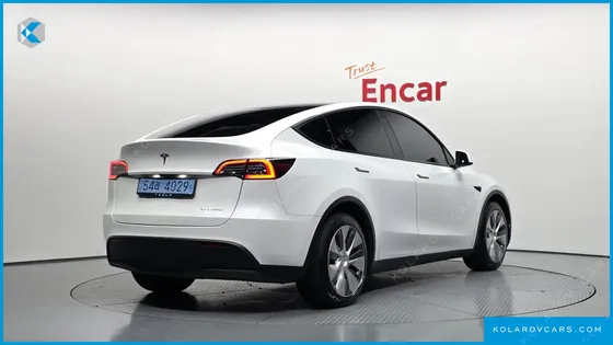 TESLA MODEL Y LONG RANGE AWD
