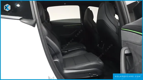 TESLA MODEL Y L LONG RANGE AWD