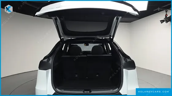 TESLA MODEL Y L LONG RANGE AWD
