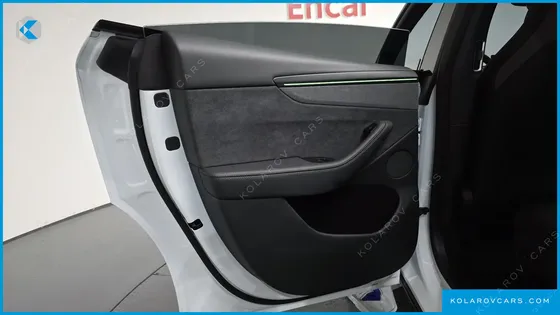 TESLA MODEL Y L LONG RANGE AWD