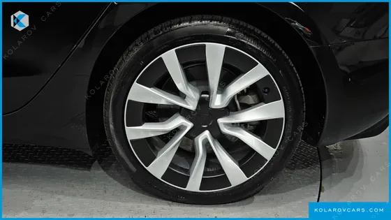 TESLA MODEL 3 RWD