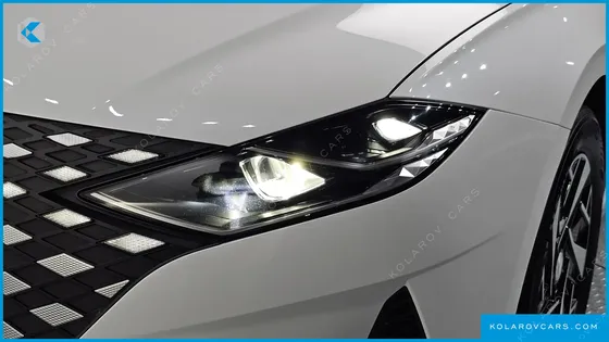 HYUNDAI GRANDEUR LE BLANC