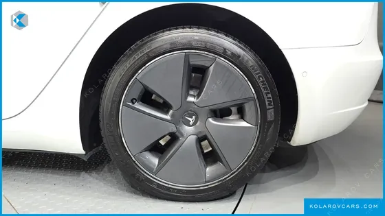 TESLA MODEL 3 LONG RANGE AWD