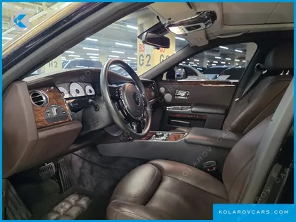 ROLLS ROYCE GHOST 6.6 EWB V12