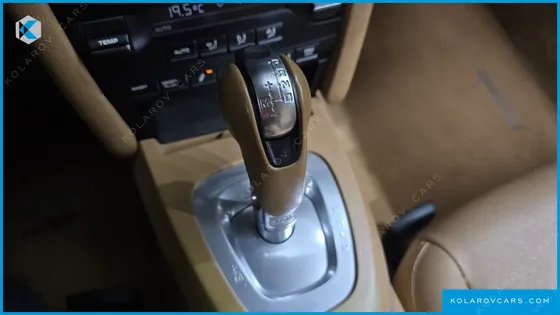 PORSCHE 911 CARRERA