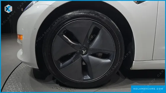 TESLA MODEL 3 LONG RANGE AWD
