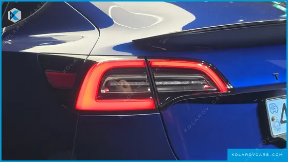 TESLA MODEL 3 STANDARD RANGE PLUE RWD