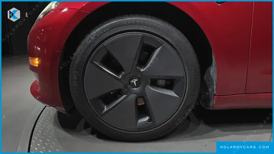 TESLA MODEL 3 STANDARD RANGE PLUE RWD