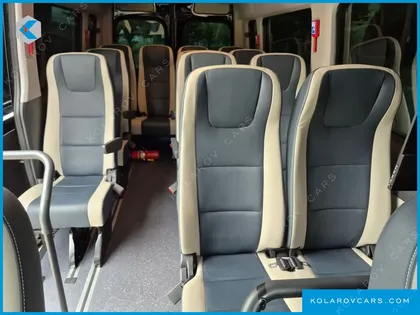 HYUNDAI SOLATI 16-SEATER