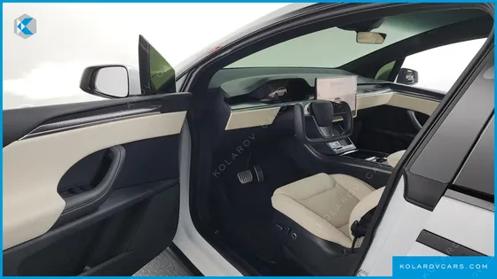 TESLA MODEL X PLAID