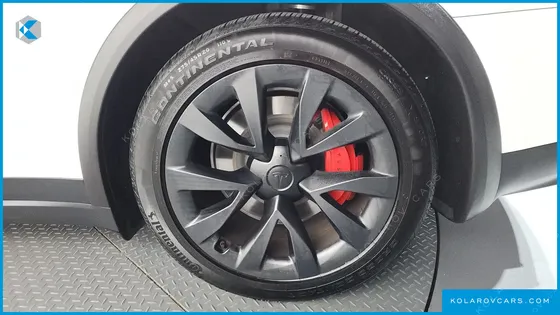 TESLA MODEL X PLAID