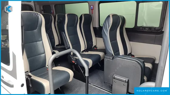 HYUNDAI SOLATI 15-SEATER