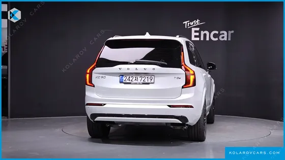 VOLVO XC90 T8 ULTRA DARK HYBRID