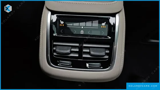 VOLVO XC90 T8 ULTRA DARK HYBRID