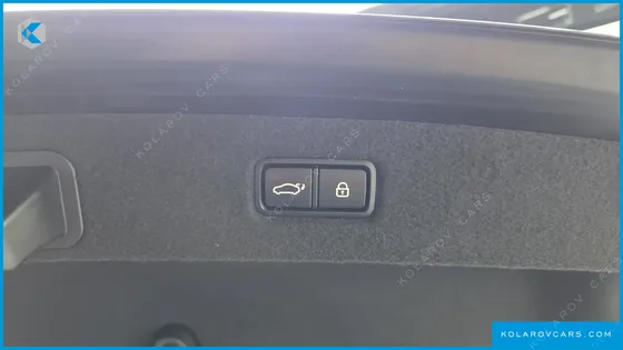 GENESIS EQ900 3.8 GDI AWD